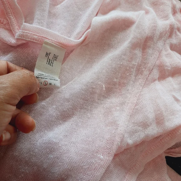 We The Free Pink Oversized Lightweight Knit Small Top - Picture 14 of 16